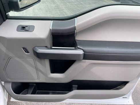 Used 2016 Ford F150 XLT w/ Equipment Group 301A Mid image 18