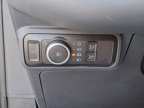 New 2026 Ford Explorer Active w/ Active Comfort Package image 9