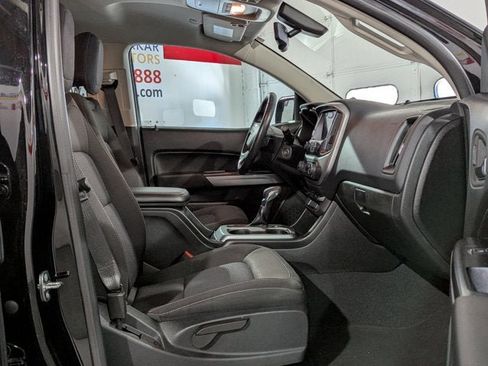 Used 2022 Chevrolet Colorado LT w/ LT Convenience Package image 22