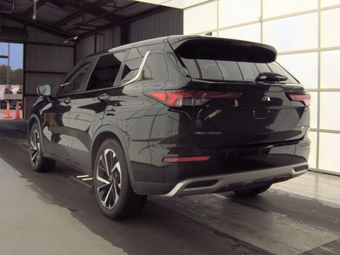 Used 2022 Mitsubishi Outlander SE FWD image 6