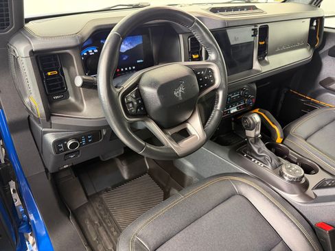 Used 2024 Ford Bronco Badlands AWD/4WD image 4
