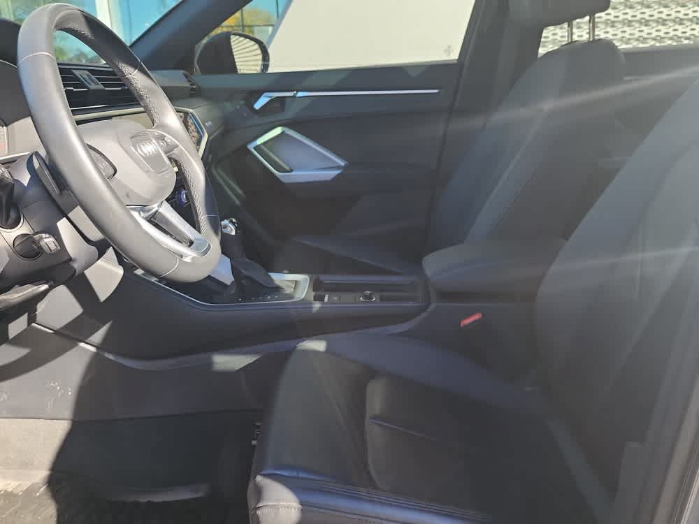 Used 2024 Audi Q3 2.0T Premium AWD/4WD image 19