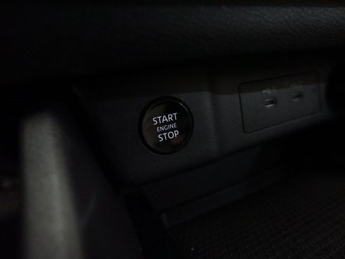 Certified 2024 Nissan Rogue SV image 31