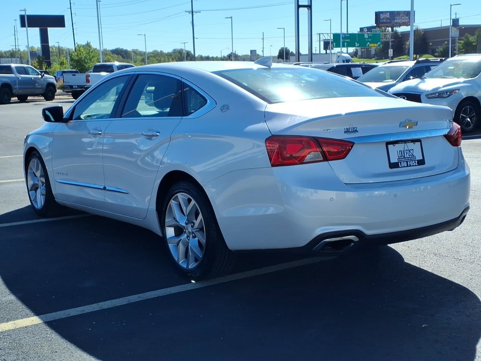 Used 2017 Chevrolet Impala Premier w/ Enhanced Convenience Package FWD image 5