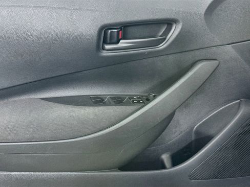 Used 2025 Toyota Corolla LE FWD image 15
