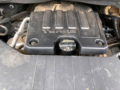 Used 2024 Chevrolet Silverado 1500 Custom AWD/4WD image 33