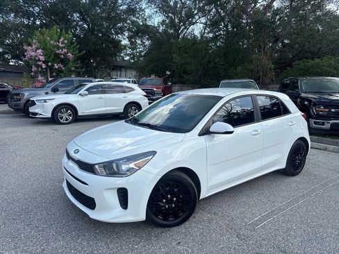Used 2020 Kia Rio S FWD image 2