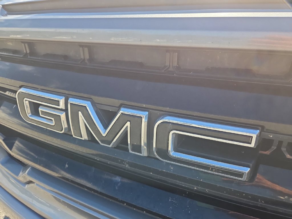 Used 2020 GMC Sierra 1500 Elevation w/ Elevation Value Package AWD/4WD image 18