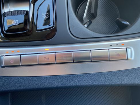 New 2026 Kia Carnival EX FWD image 21