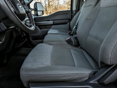 Used 2025 Ford F250 XLT image 14