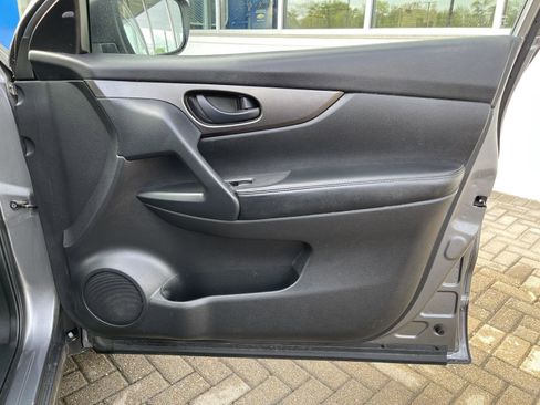Used 2020 Nissan Rogue Sport S FWD image 26