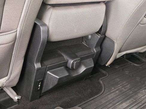 Used 2019 Ford F150 XLT w/ Trailer Tow Package image 17