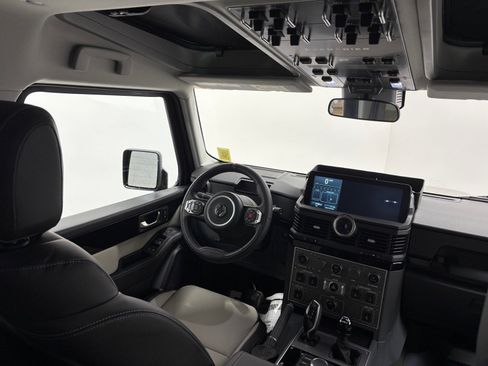 Used 2025 INEOS Grenadier AWD/4WD image 31