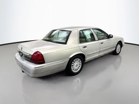 Used 2008 Mercury Grand Marquis GS RWD image 7