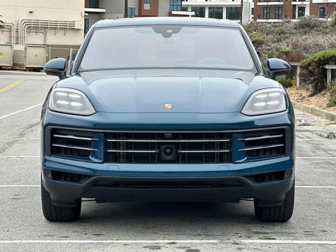 Certified 2024 Porsche Cayenne image 11