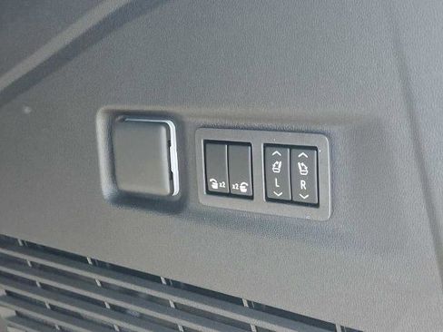 New 2026 GMC Yukon XL Denali image 19