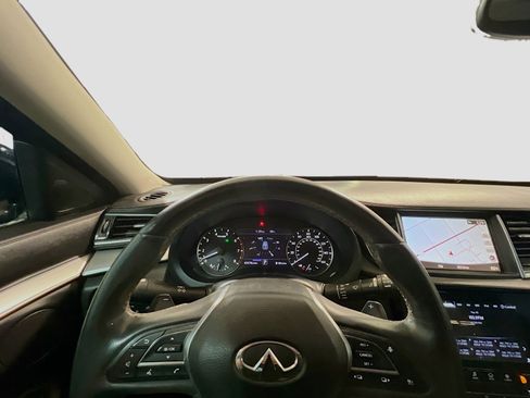 Used 2019 INFINITI QX50 Essential w/ Premium Heat Package image 7