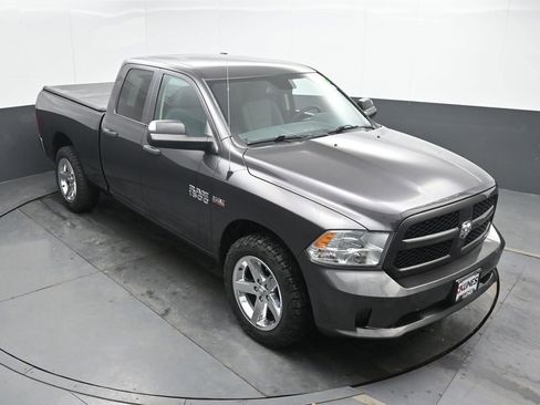 Used 2016 RAM 1500 Express image 32