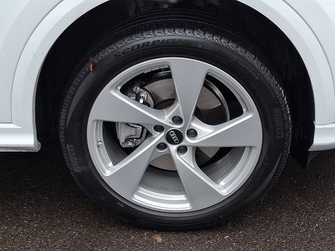 Used 2025 Audi Q5 Premium Plus image 8