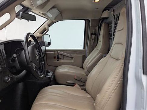 Used 2021 Chevrolet Express 3500 w/ Driver Convenience Package RWD image 13