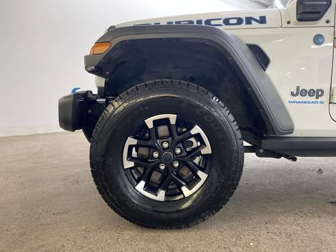 Used 2024 Jeep Wrangler Unlimited Rubicon 4xe image 12