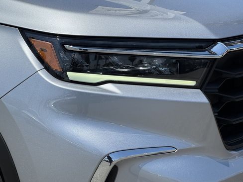 Used 2023 Honda Pilot EX-L image 12