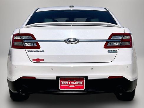 Used 2018 Ford Taurus SHO w/ Driver Assist Package image 6