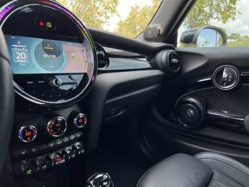 Used 2024 MINI Cooper S FWD image 25