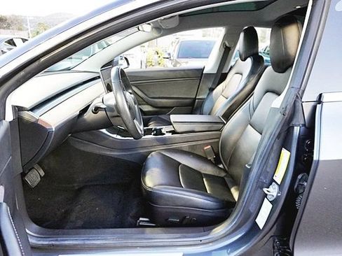 Used 2019 Tesla Model 3 Mid Range RWD image 20