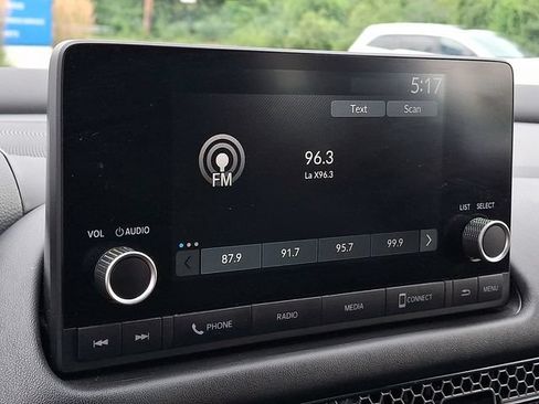 Used 2024 Honda HR-V Sport image 17