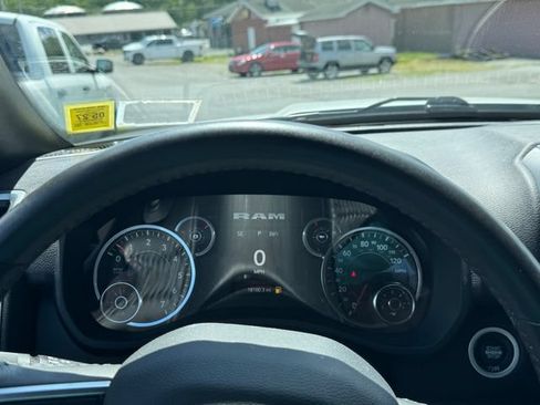 Used 2024 RAM 2500 Big Horn w/ Sport Appearance Package AWD/4WD image 43