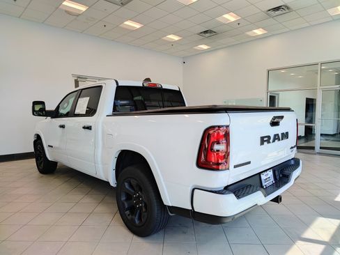 Used 2025 RAM 1500 Big Horn AWD/4WD image 4