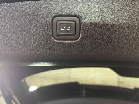 Used 2023 Chevrolet Blazer LT w/ Convenience Package FWD image 29