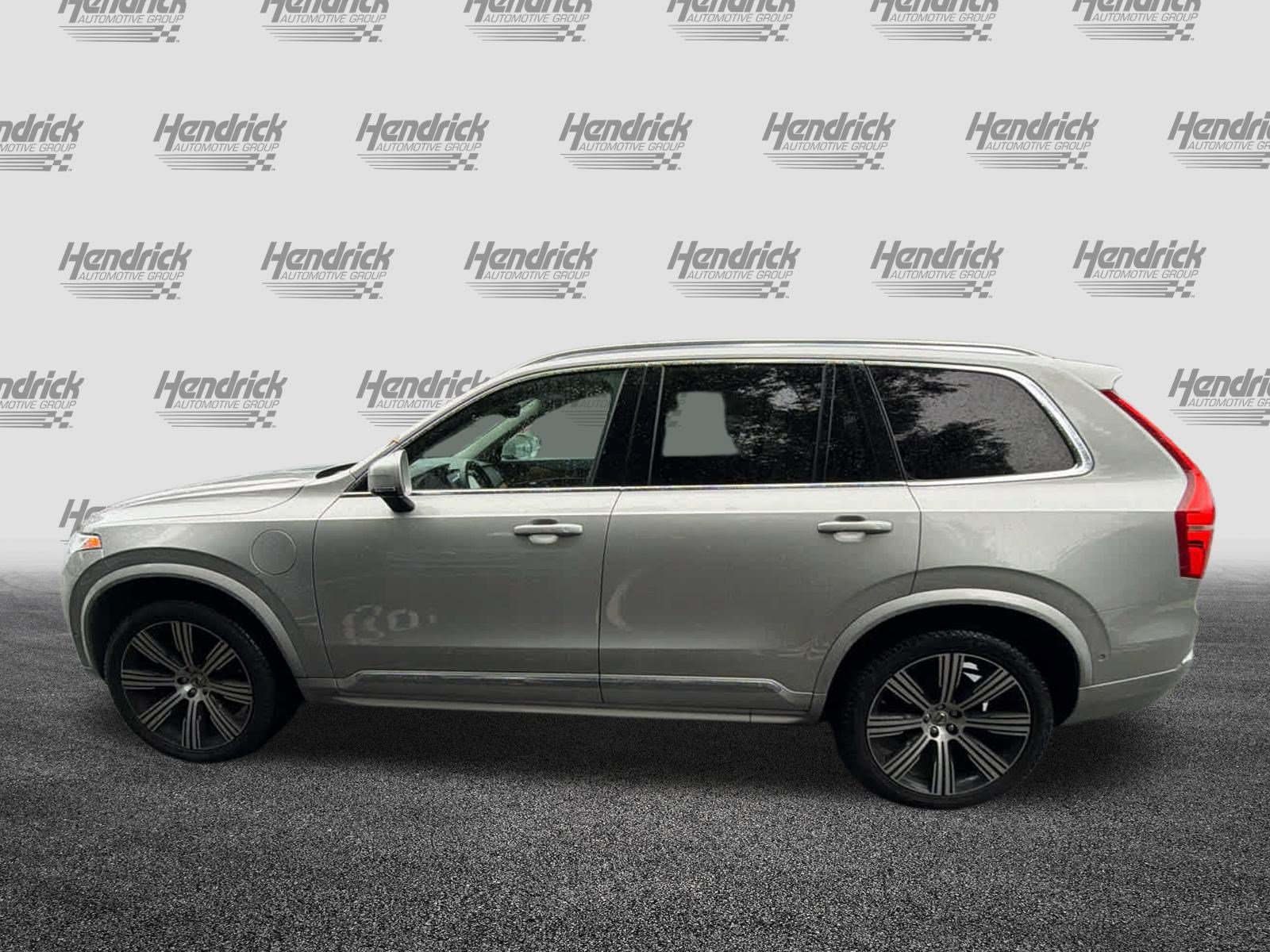 Used 2023 Volvo XC90 T8 Plus AWD/4WD image 11