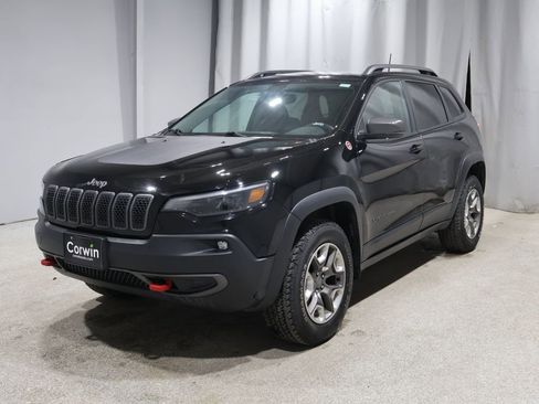 Used 2019 Jeep Cherokee Trailhawk w/ Cold Weather Group image 7