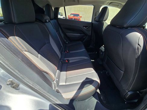 Used 2024 Subaru Crosstrek 2.5i Limited w/ Crosstrek Mirror Package AWD/4WD image 12