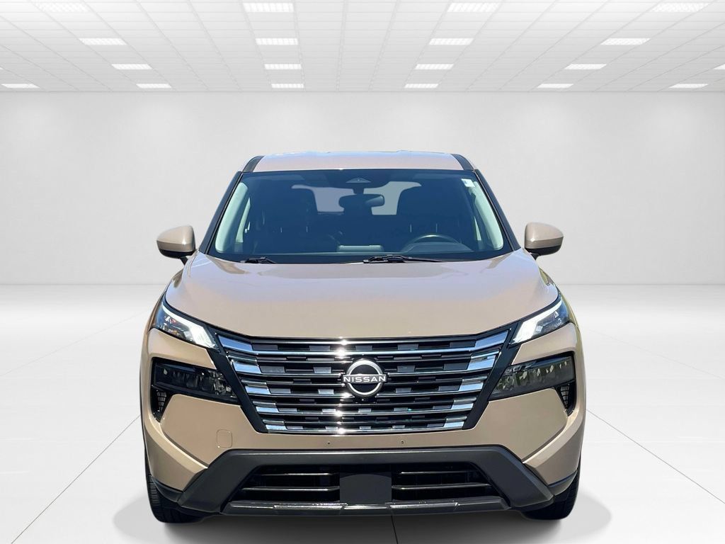 Used 2025 Nissan Rogue SV FWD image 2