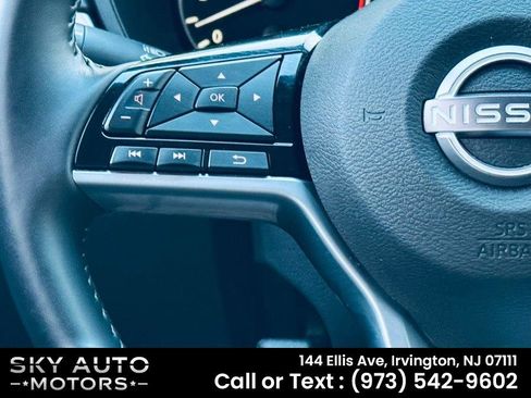 Used 2025 Nissan Altima 2.5 SV w/ SV Premium Package FWD image 15