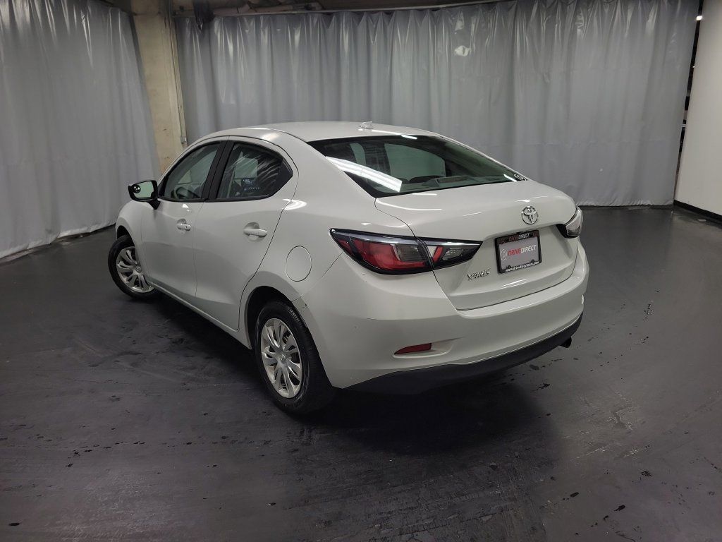 Used 2019 Toyota Yaris L FWD image 6