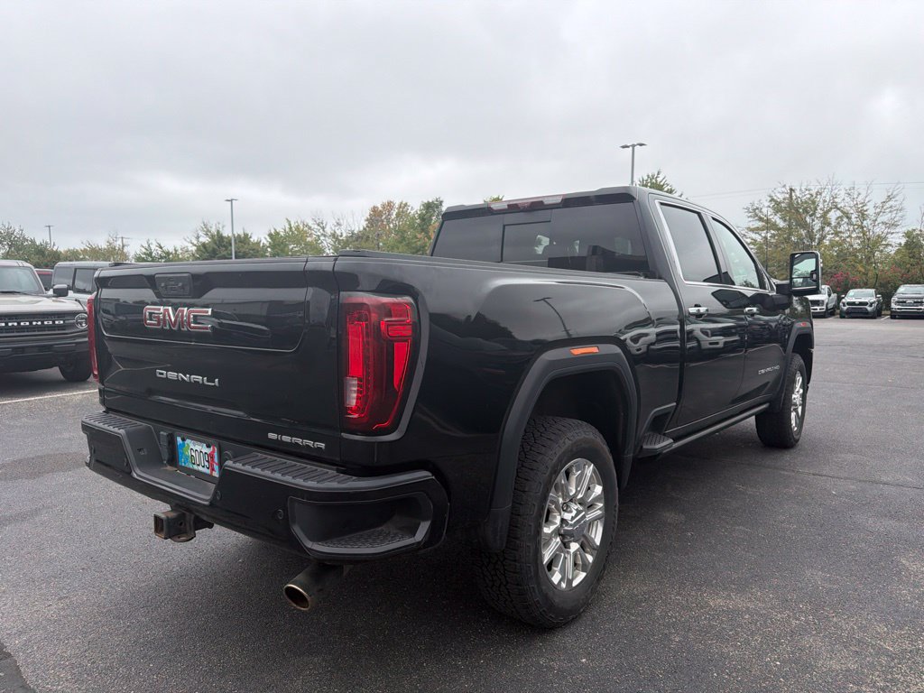 Used 2022 GMC Sierra 2500 Denali w/ Denali Ultimate Package AWD/4WD image 3