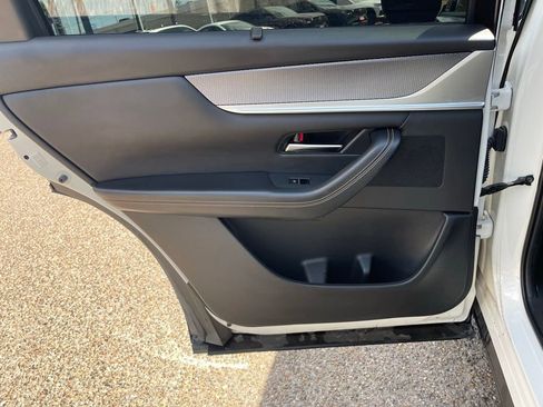 Used 2024 MAZDA CX-90 3.3 Turbo w/ Premium Plus Pkg image 15