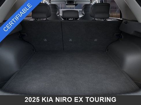 Certified 2025 Kia Niro EX Touring image 19