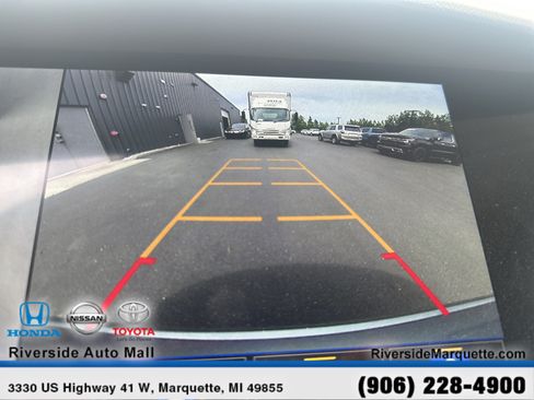 Used 2023 Buick Envision Avenir FWD image 23
