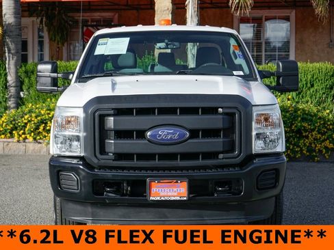 Used 2015 Ford F250 XL w/ Camper Package image 3