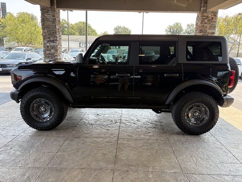 Used 2024 Ford Bronco Black Diamond AWD/4WD image 9