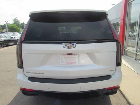 Used 2021 Cadillac Escalade Sport AWD/4WD image 6