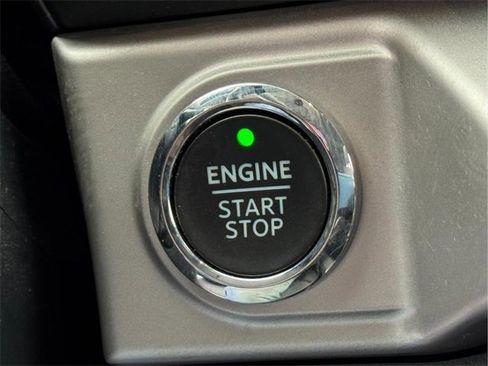 Used 2022 Ford F150 XLT w/ Equipment Group 302A High image 25