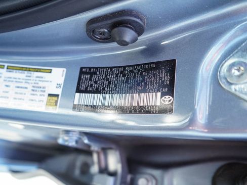 Used 2025 Toyota Corolla LE image 38