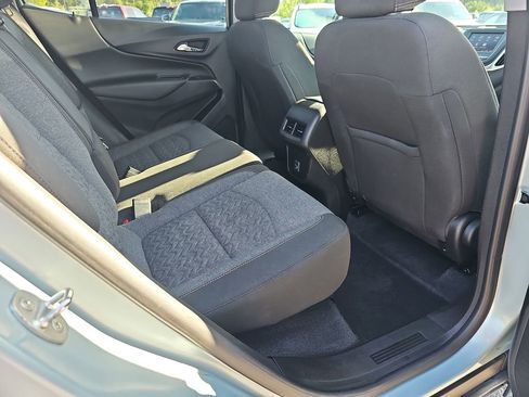 Used 2022 Chevrolet Equinox LT FWD image 15