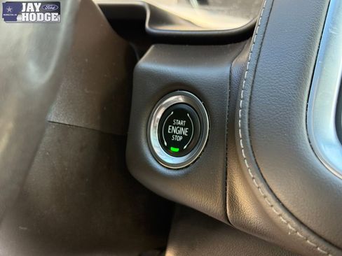 Used 2021 Chevrolet Tahoe LT w/ LT Signature Package image 33